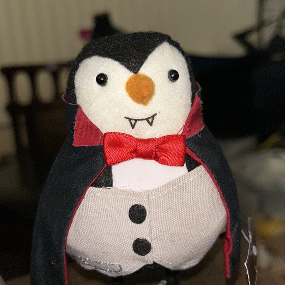 5.75" Fabric Halloween Bird Figurine Dracula Count - Picture 6 of 9